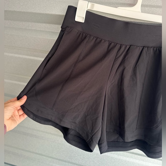 Women’s TEKGEAR Active Flowey Workout Running Shorts Size Medium NWT - Picture 13 of 13